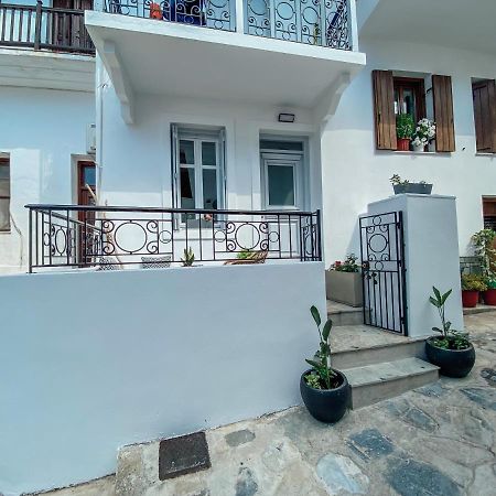 Evagelias Suite Skopelos Town Bagian luar foto