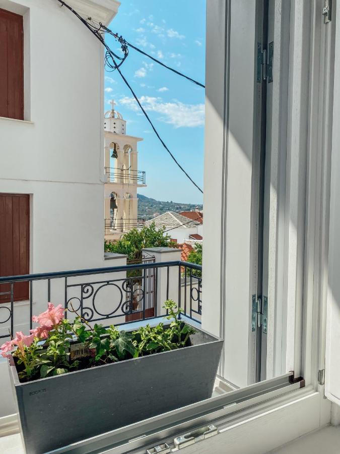 Evagelias Suite Skopelos Town Bagian luar foto