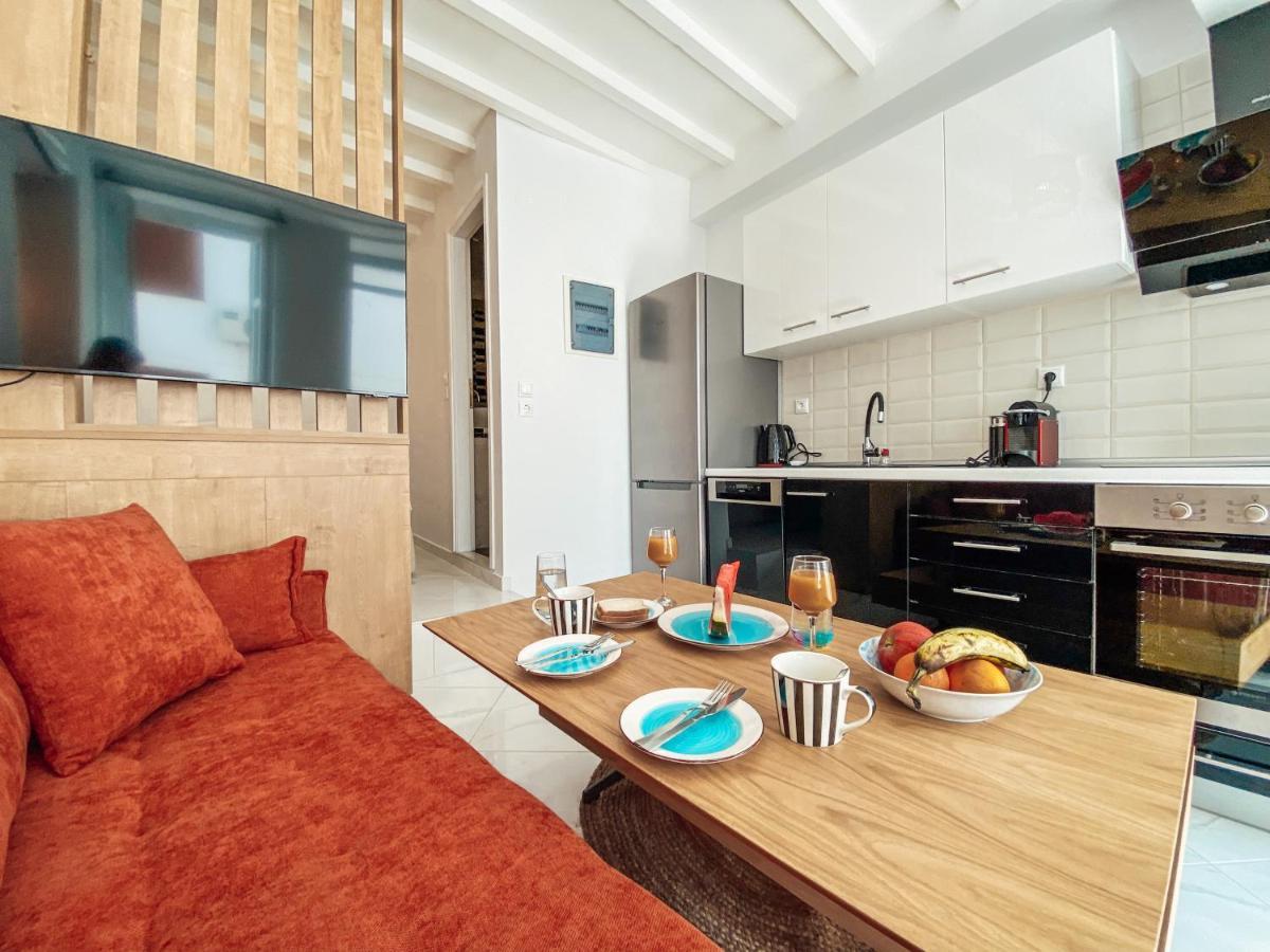 Evagelias Suite Skopelos Town Bagian luar foto