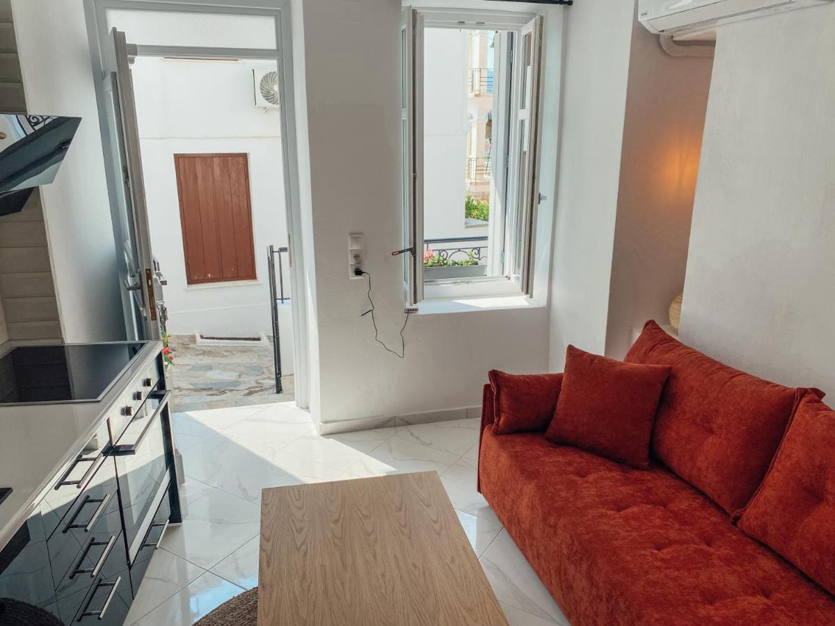 Evagelias Suite Skopelos Town Bagian luar foto
